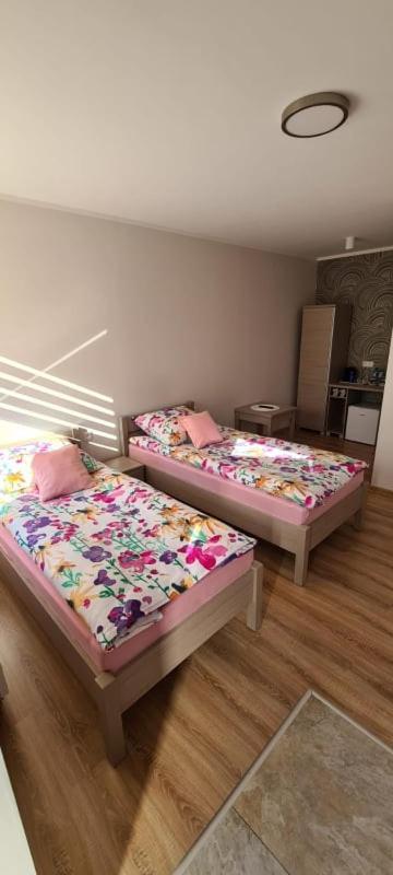 Pod Kogucikiem Apart otel Krzyzanowice Dış mekan fotoğraf